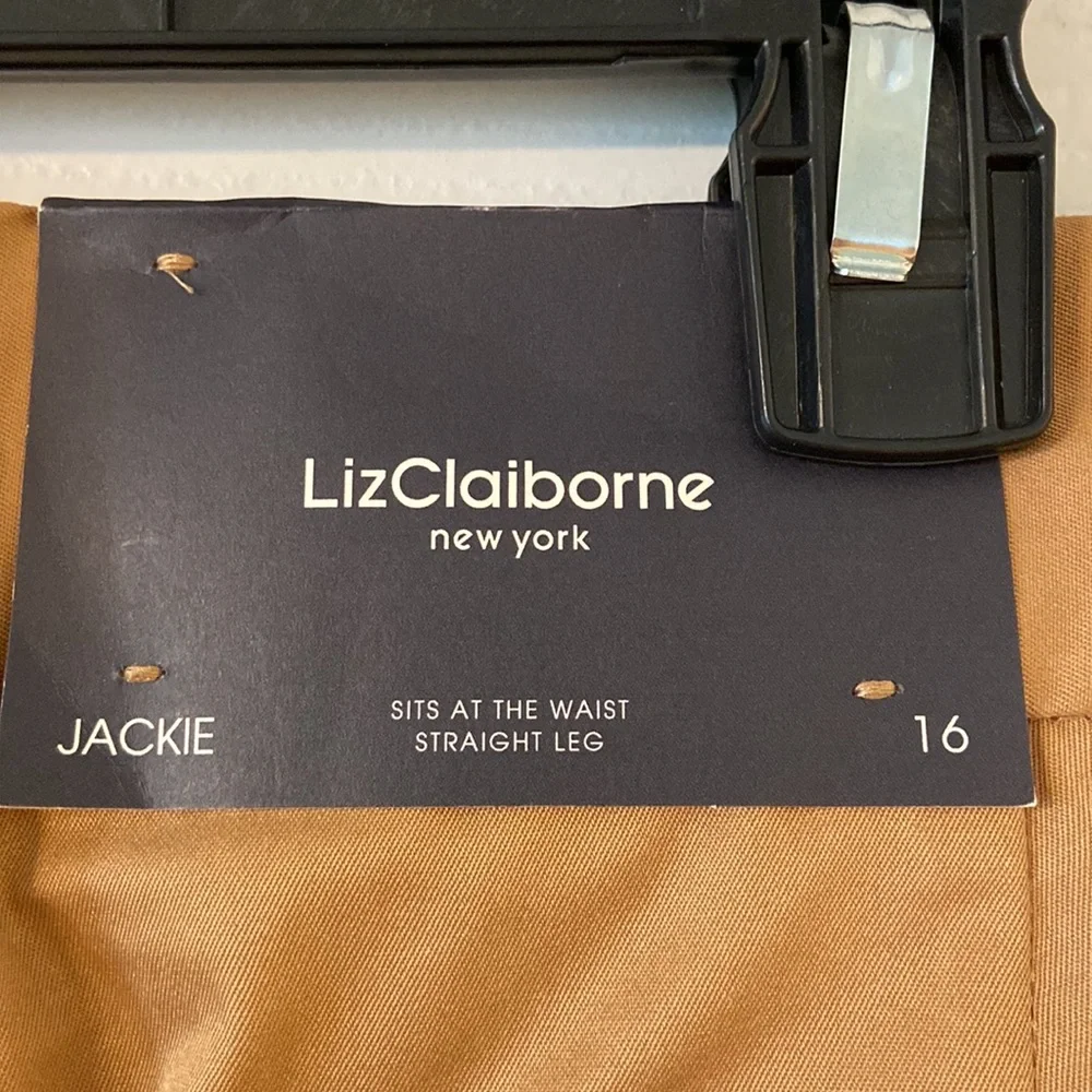 Liz Claiborne Pants size 16 brand new with tag inseam 32” waist 38” - Picture 4 of 12